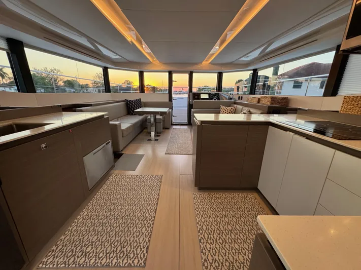 Pig-ranch Yacht Photos Pics 