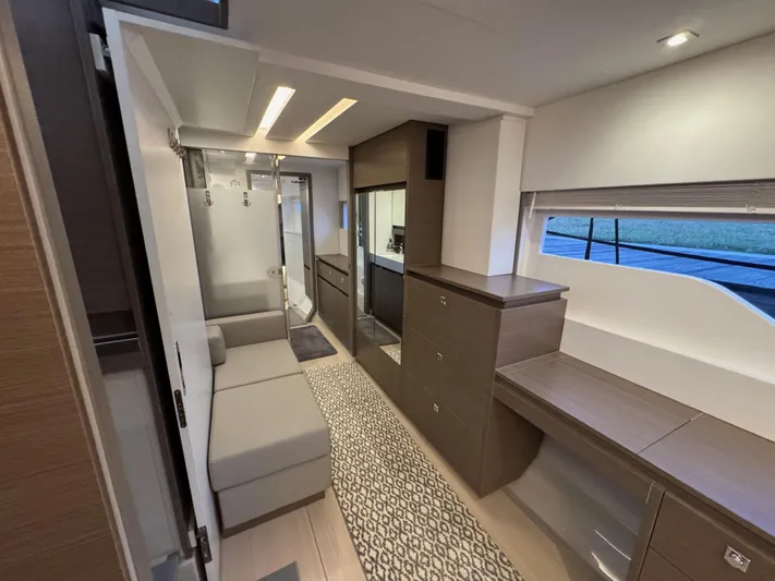 Pig-ranch Yacht Photos Pics 