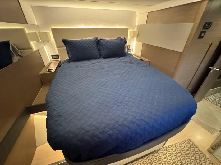 Pig-ranch Yacht Photos Pics 