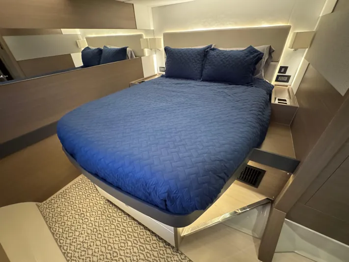 Pig-ranch Yacht Photos Pics 