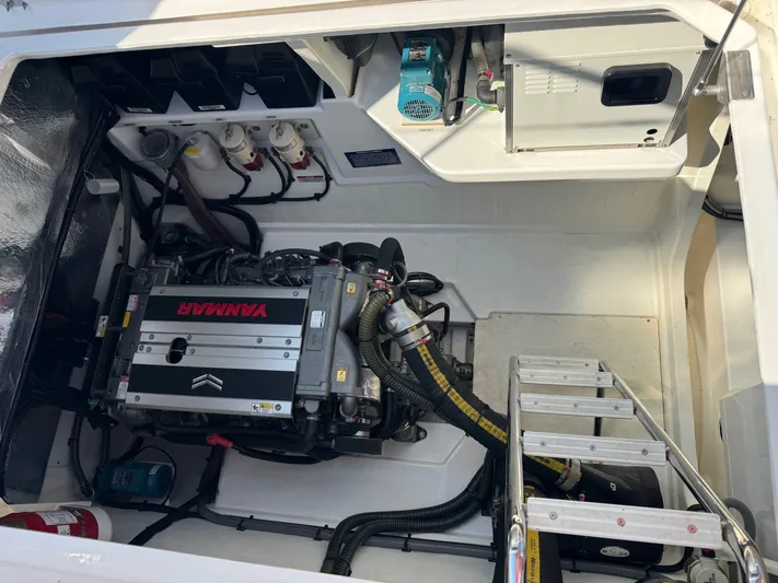 Pig-ranch Yacht Photos Pics 