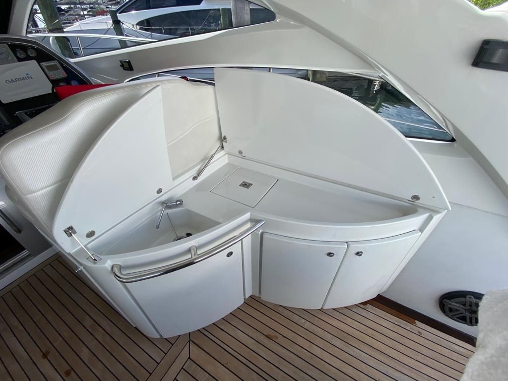 2006 Pershing 50 