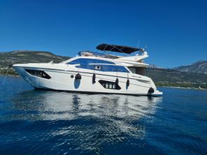 2015 Absolute 52 FLY