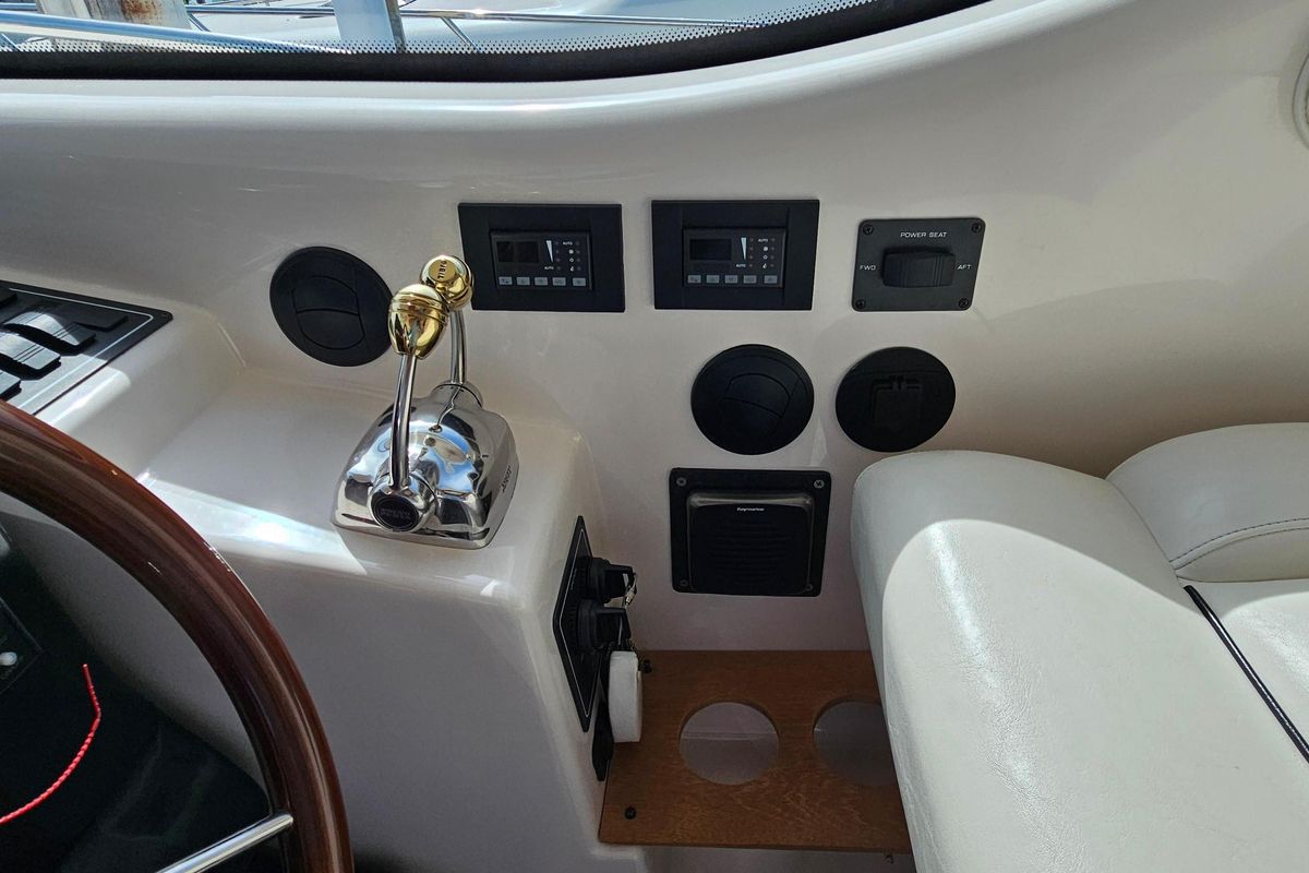 2009 Tiara Yachts 45