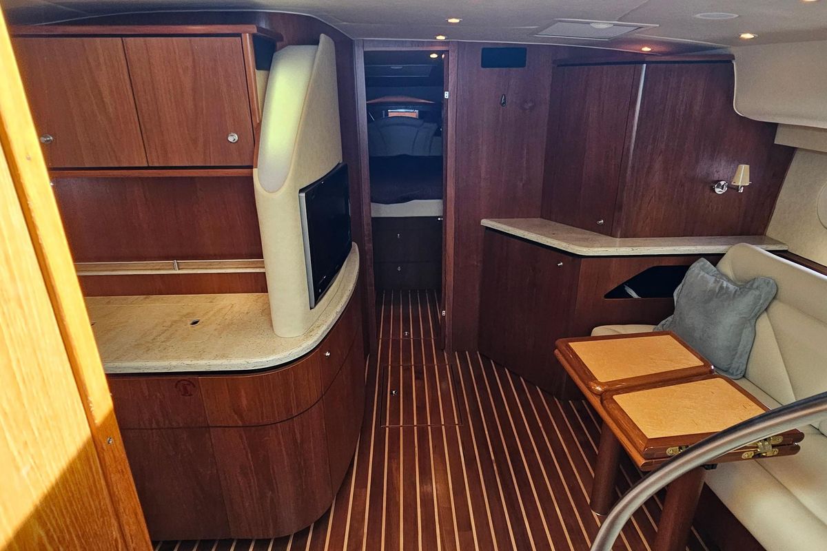 2009 Tiara Yachts 45