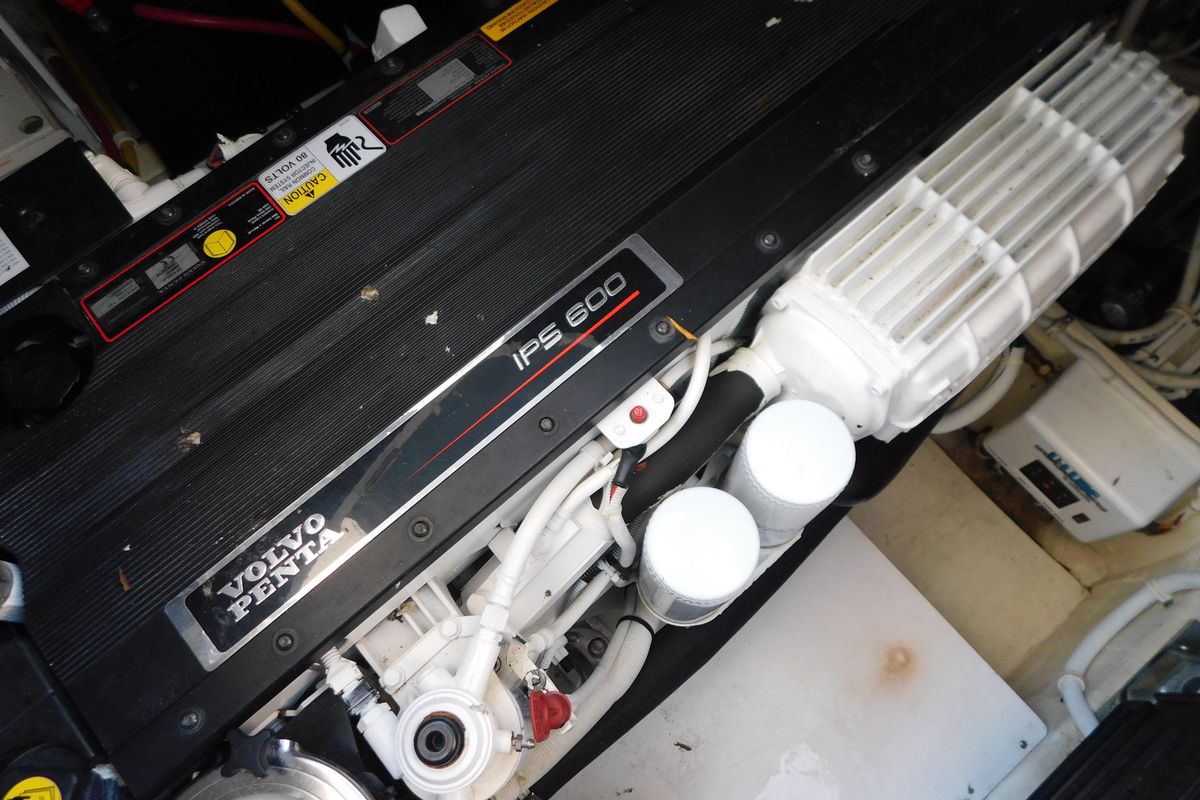 2009 Tiara Yachts 45 