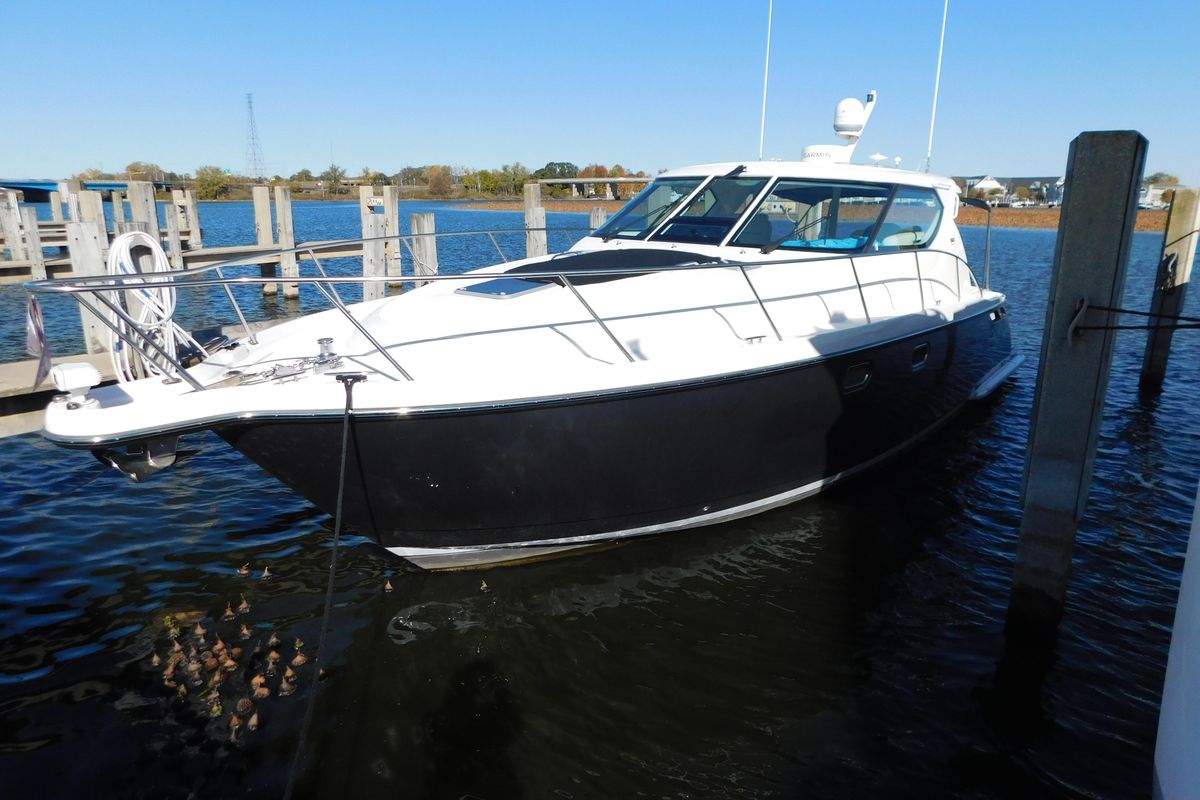 2009 Tiara Yachts 45 