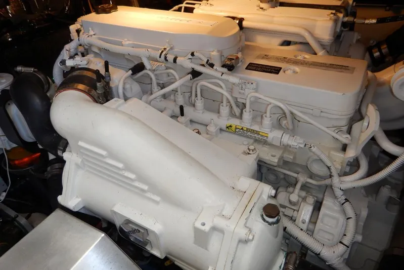  Yacht Photos Pics Cummins Power
