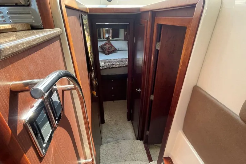  Yacht Photos Pics Hallway to Staterooms