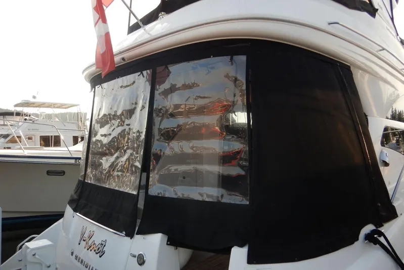  Yacht Photos Pics Aft Entry to Starboard Side of Swim Grid