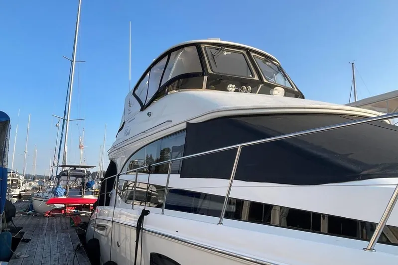  Yacht Photos Pics Starboard Side Deck