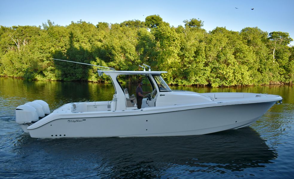 2016 Edgewater 368CC