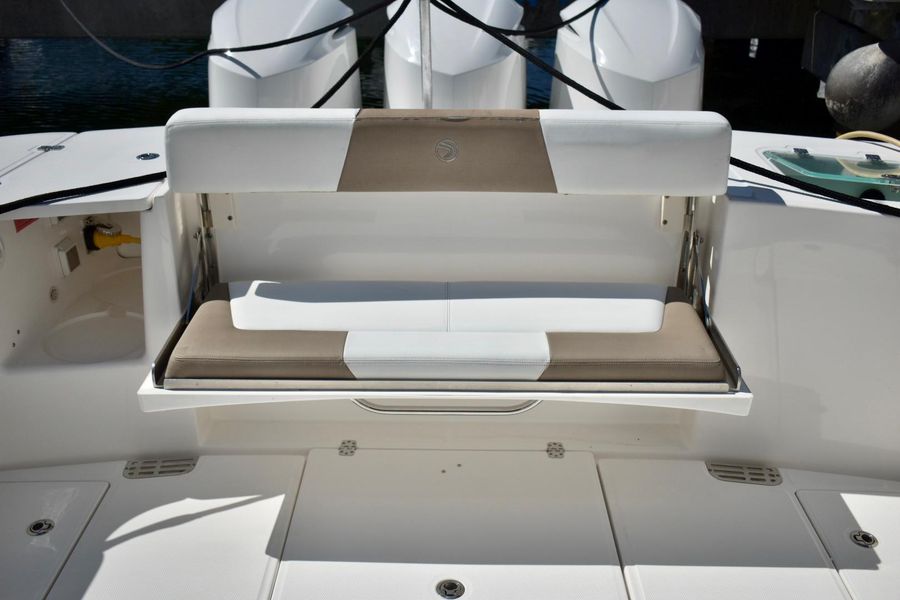 2016 Edgewater 368CC
