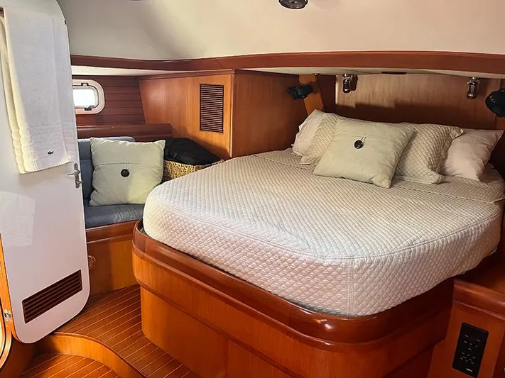 Vision Yacht Photos Pics 