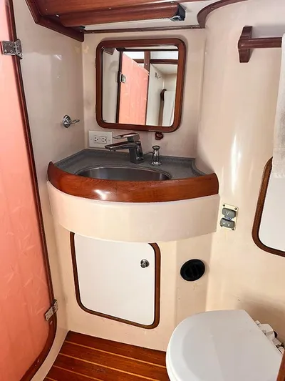 Vision Yacht Photos Pics 