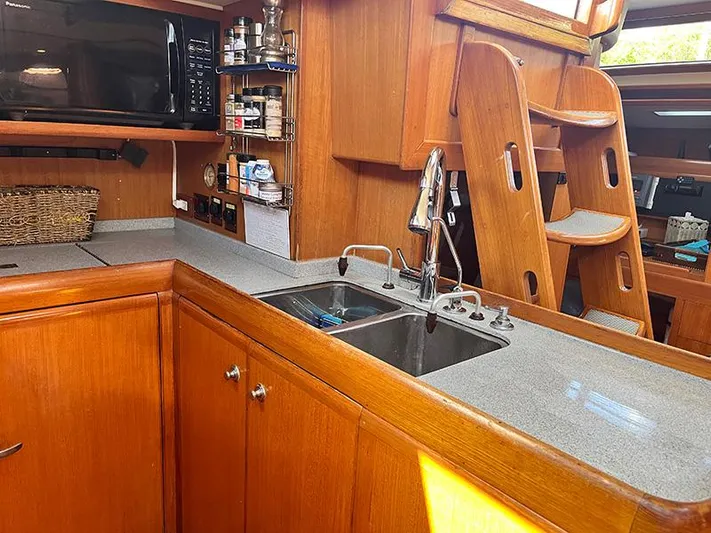 Vision Yacht Photos Pics 