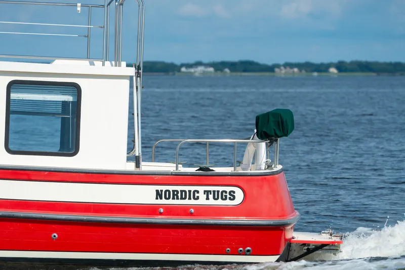 Cinnamon Girl Yacht Photos Pics 2000 Nordic Tug 32 "Cinnamon Girl"