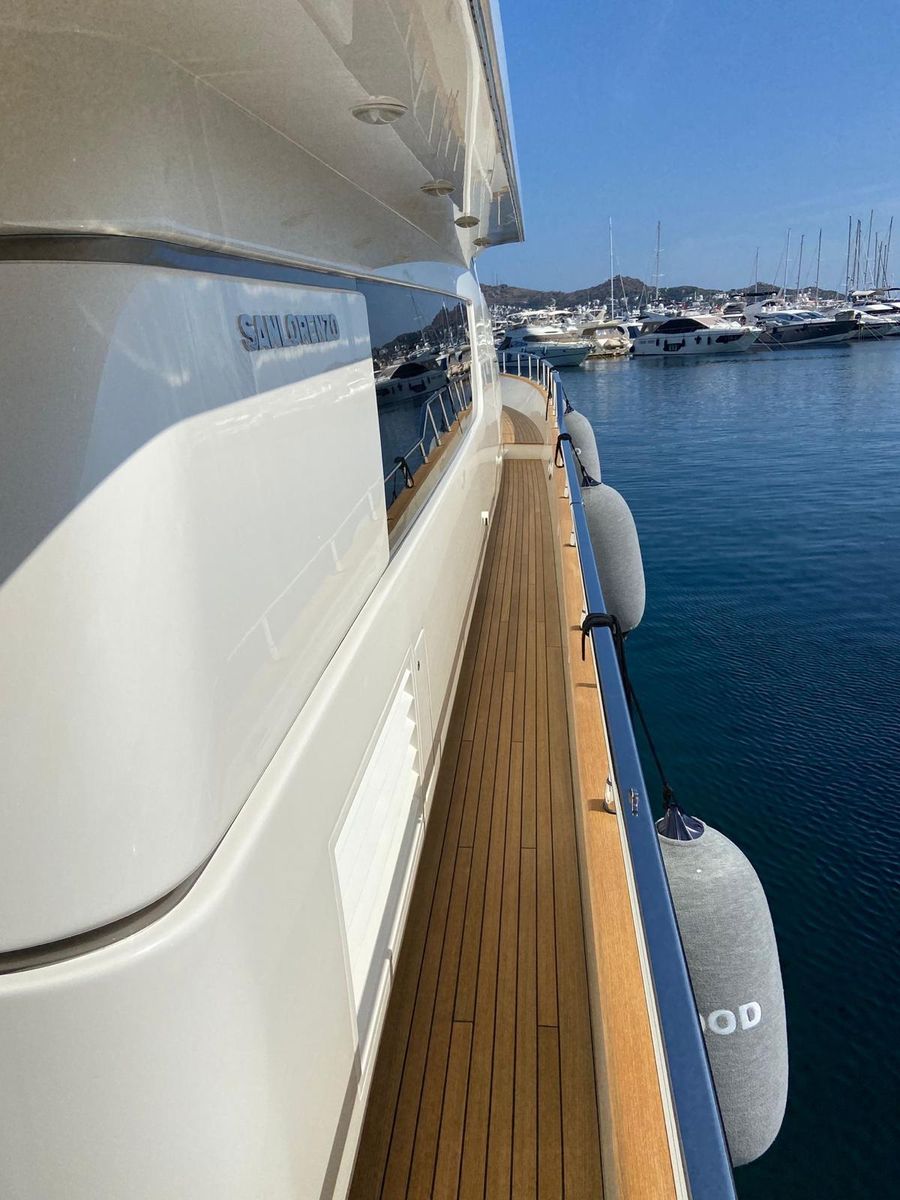 2010 Sanlorenzo 81 