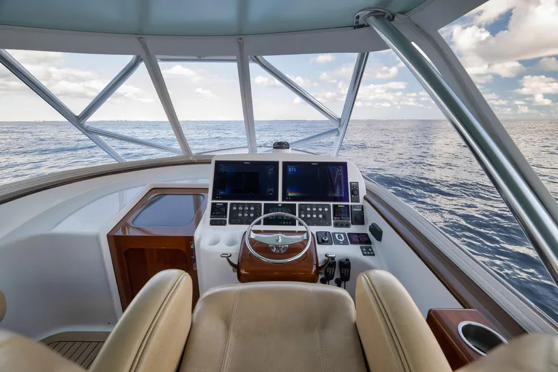 Karma Yacht Photos Pics Helm of 2019 Winter Custom Yachts 46 Walkaround with ocean view and navigation equipment.