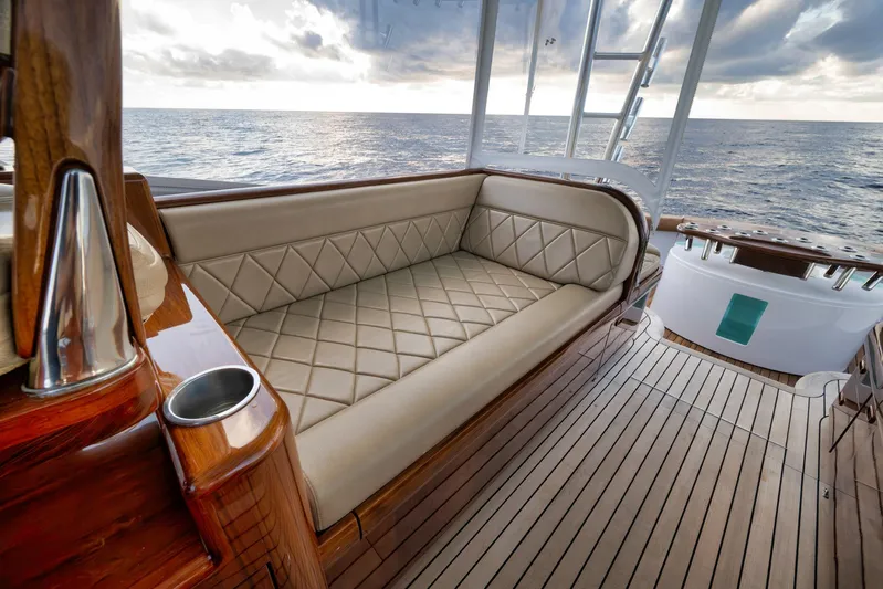 Karma Yacht Photos Pics Luxurious 2019 Winter Custom Yachts 46 Walkaround with elegant seating and ocean view.