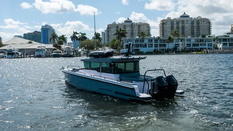 Nadia's Horizon Yacht Photos Pics 