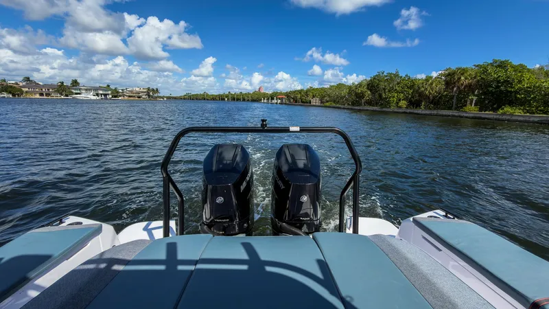 Nadia's Horizon Yacht Photos Pics 