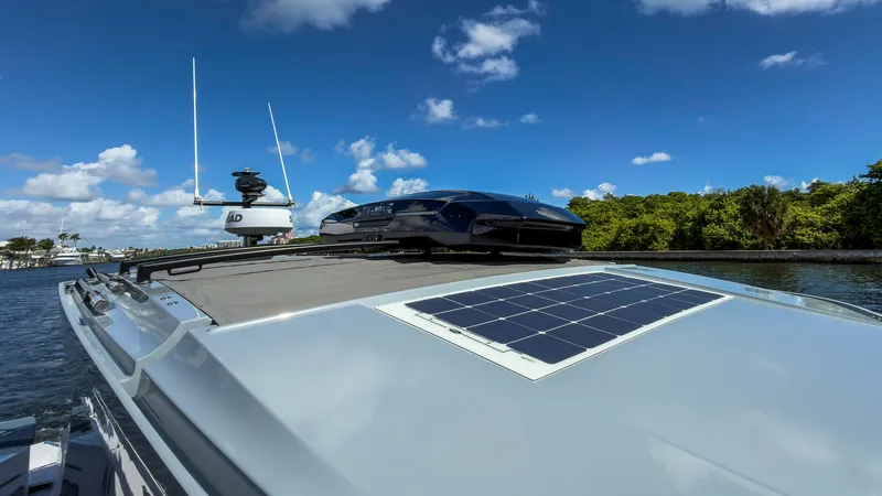 Nadia's Horizon Yacht Photos Pics 