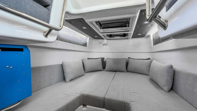 Nadia's Horizon Yacht Photos Pics 