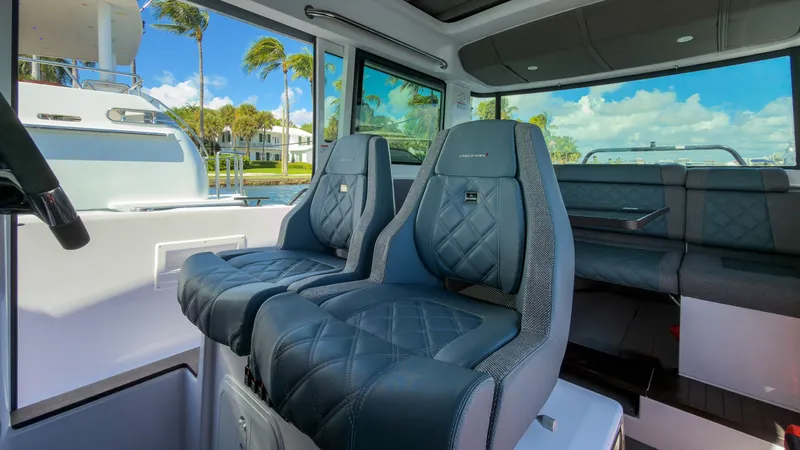 Nadia's Horizon Yacht Photos Pics 