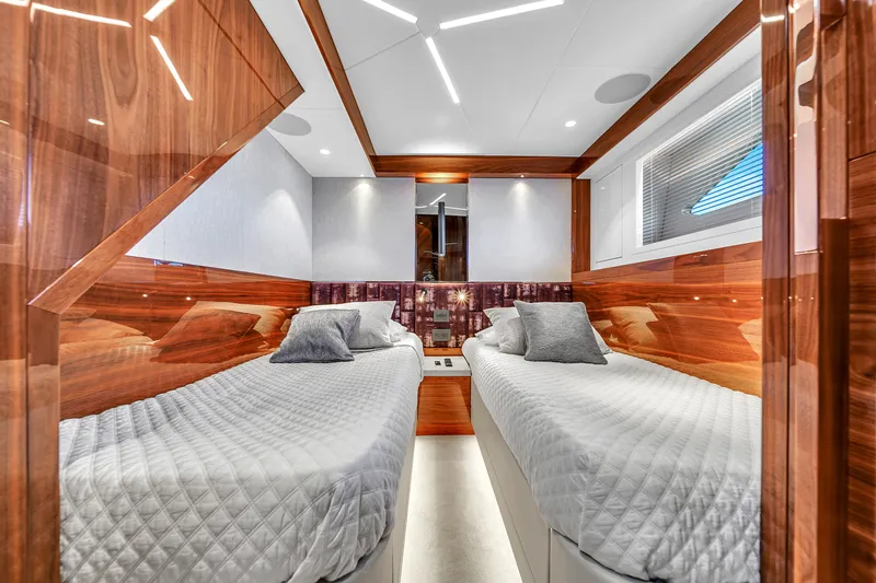 Atkun Yacht Photos Pics Luxurious twin bedroom in 2021 Sunseeker 68 Manhattan yacht with modern design.