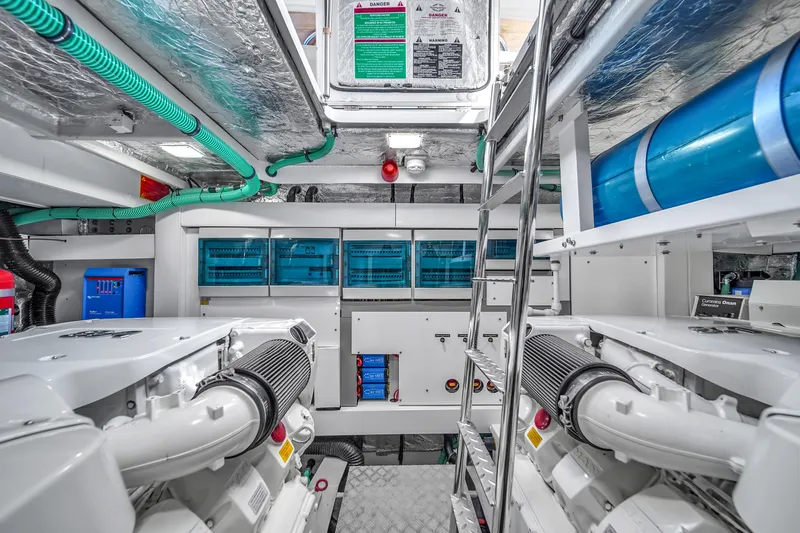 Atkun Yacht Photos Pics 