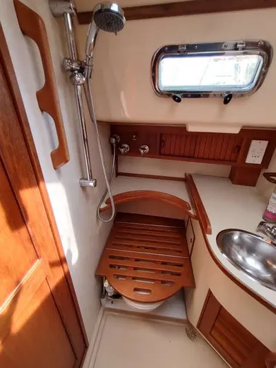 Genesis Of Argyll Yacht Photos Pics 