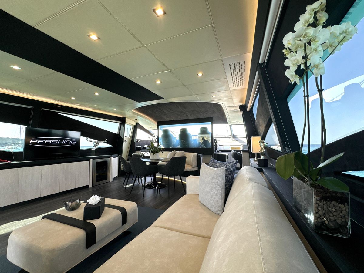 2008 Pershing 89 