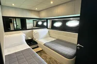 2008 Pershing 90