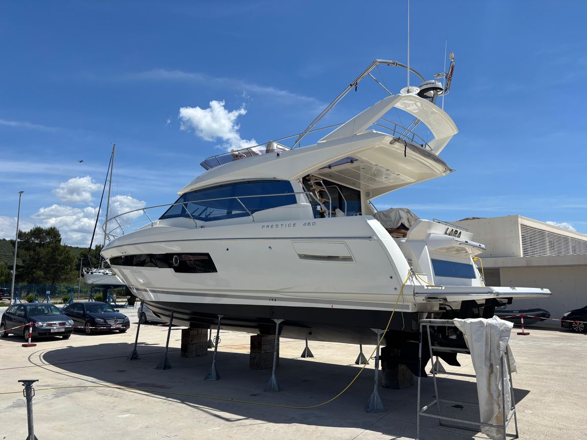 2020 Jeanneau 45 