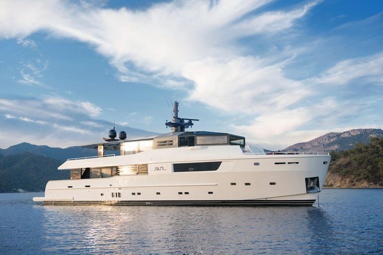 2012-116-6-arcadia-yachts-115