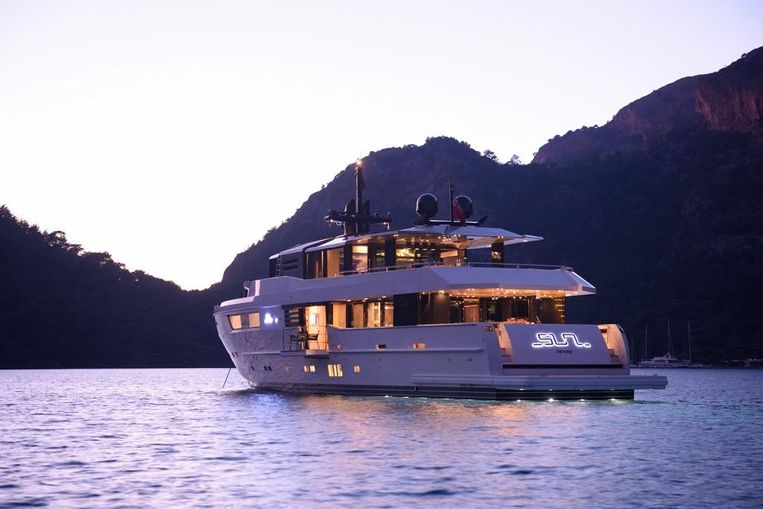 2012-116-6-arcadia-yachts-sun