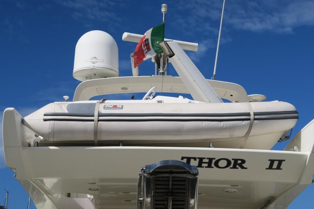 2004 Azimut 54 