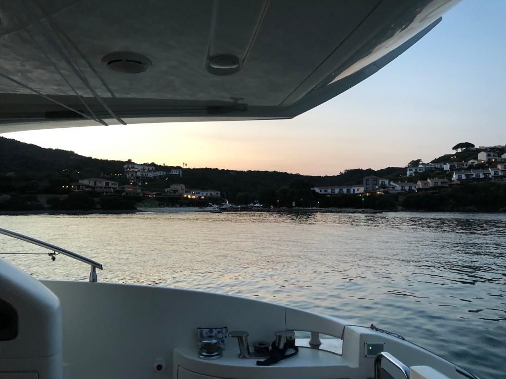 2004 Azimut 54 