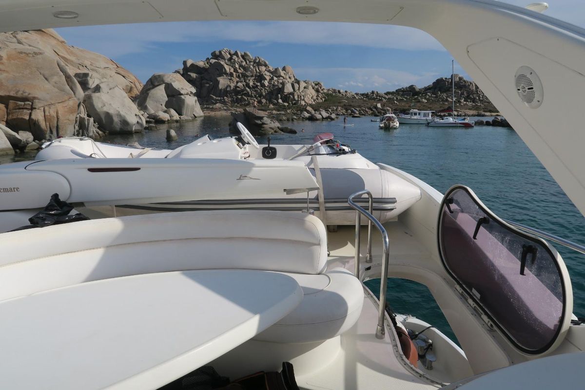 2004 Azimut 54 
