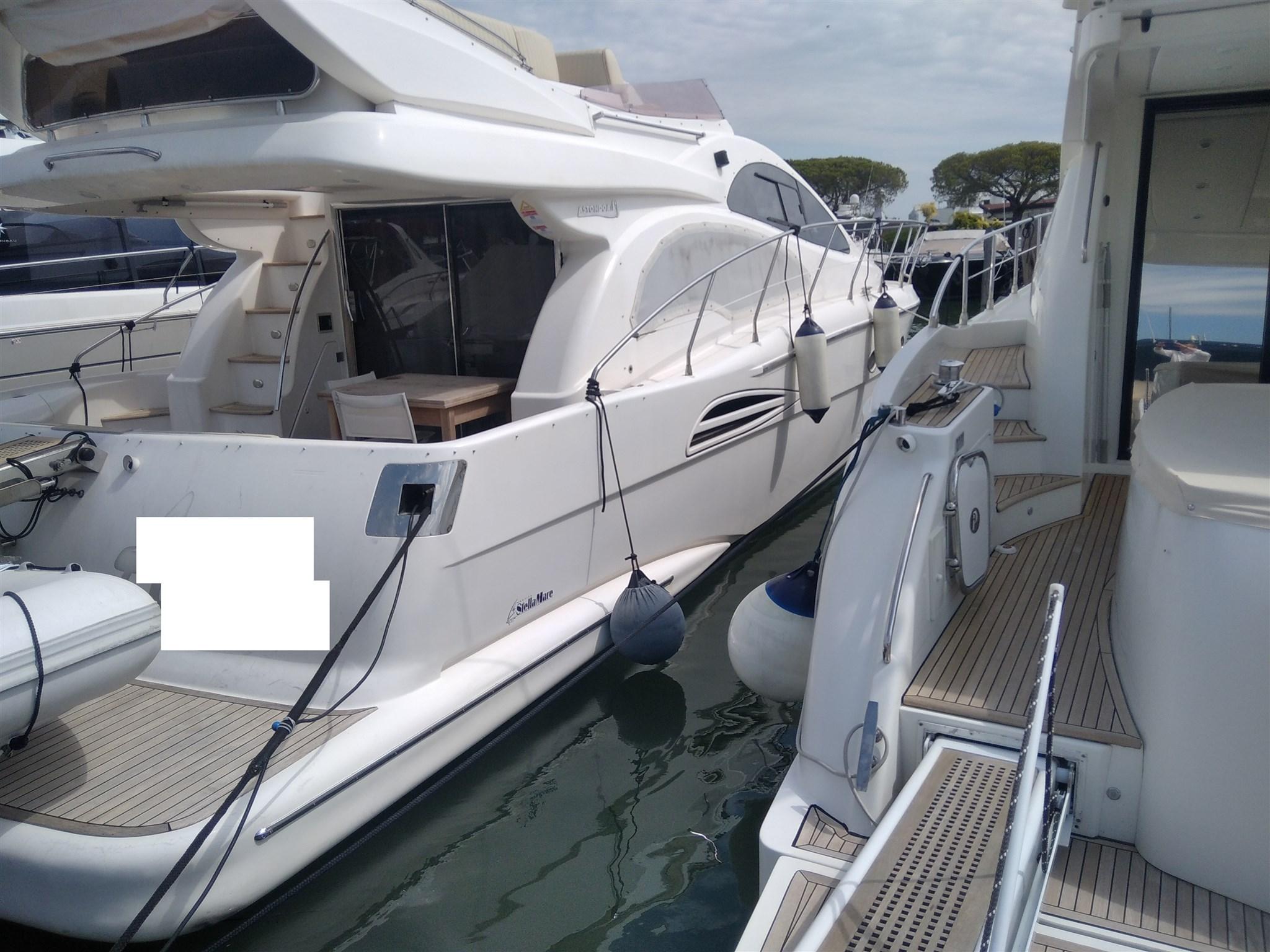 2004 Astondoa 43 Fly