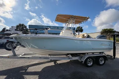 Pioneer 222 Sportfish