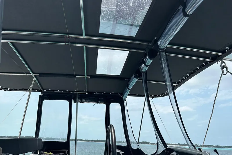 Habzie Yacht Photos Pics 2019 Lagoon 450 F Owner's Edition catamaran interior with skylights and ocean view.