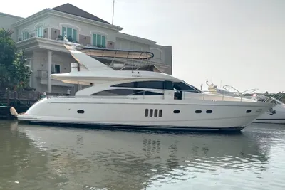 2006 Princess 67 Flybridge