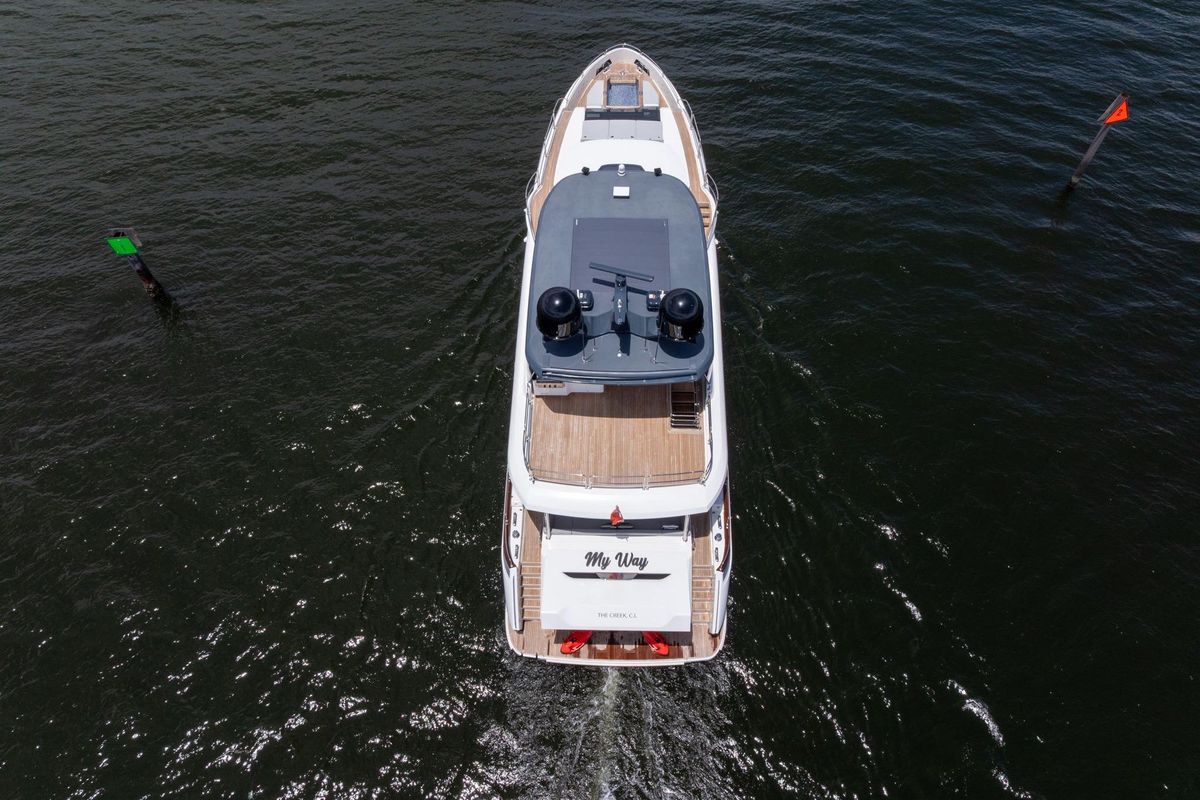 2021 Sirena 88 