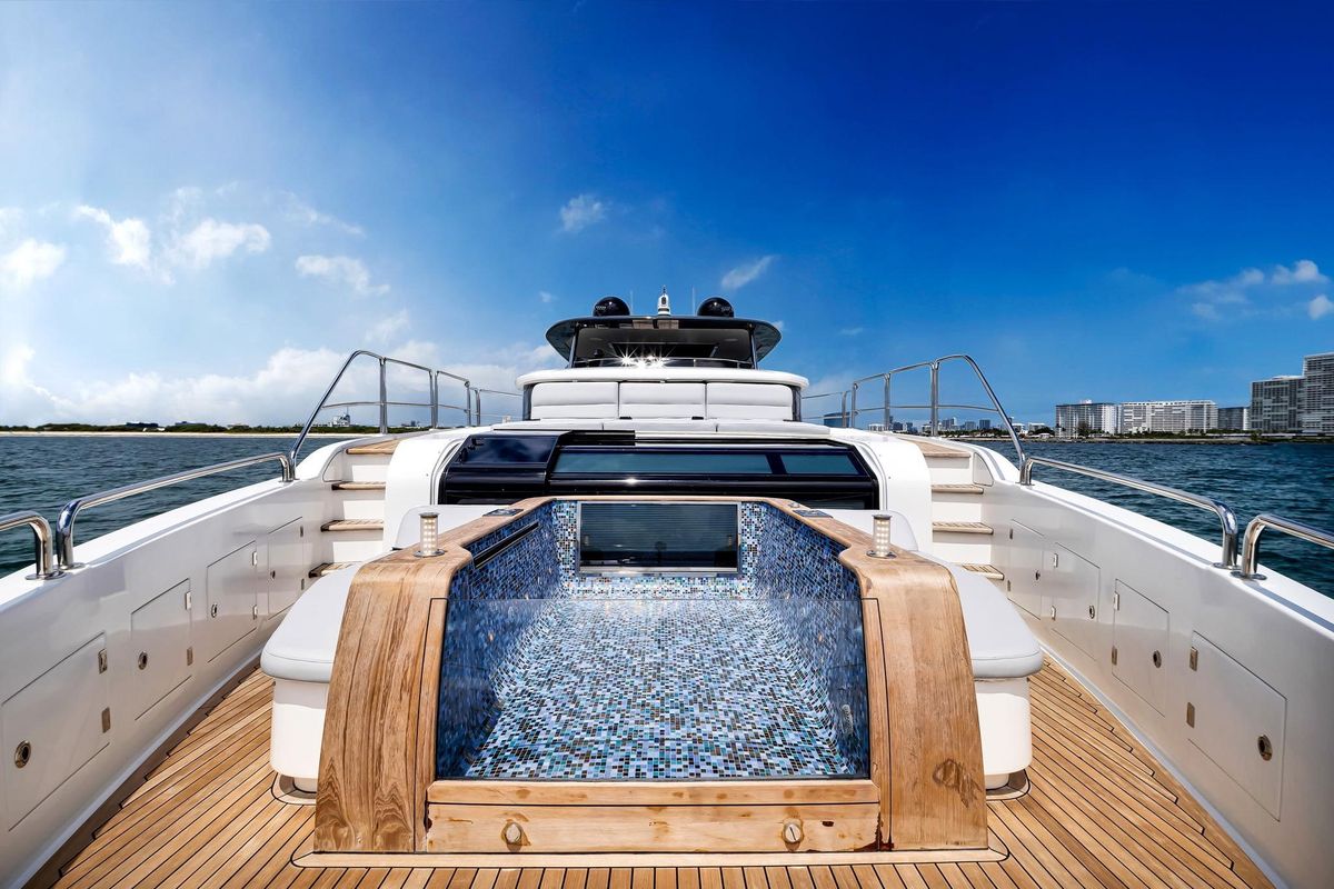 2021 Sirena 88 