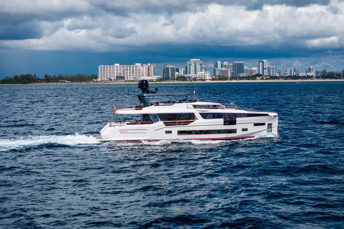 2021 Sirena 88 