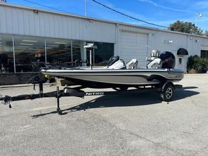 2025 Nitro Z18