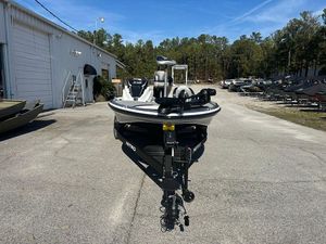 2025 Nitro Z18