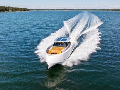 Yacht